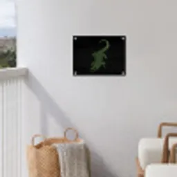 Krokodil - Groen - Tijgerachtig - Strepen tuinposter los doek klein -sfeer8