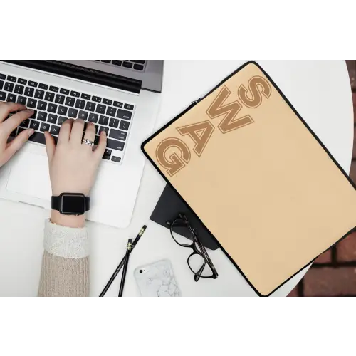 Swag - Bruin - Beige laptophoes neopreen klein -bureau