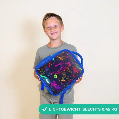 Straatvoetbal in ruimtekleuren Kinderrugzak - Blauw middel -sfeer1_NL