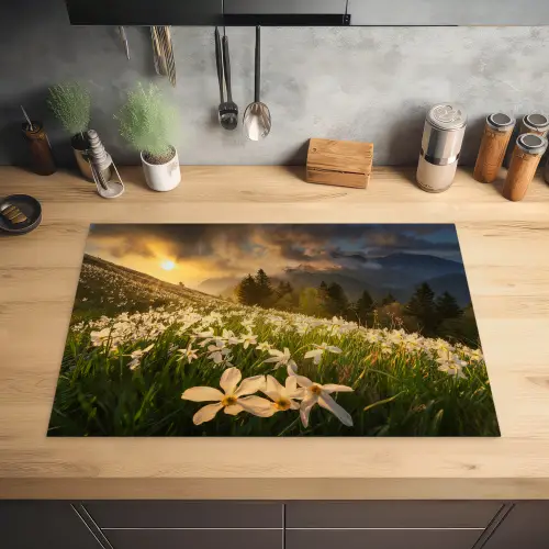 Bloemenveld - Heuvels - Zonsondergang - Berg - Natuur - Wit - Heuvels Inductie beschermer vinyl 3mm klein -sfeer5