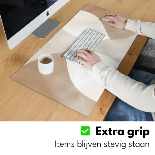 Bruin - Japandi - Abstract Muismat XXL klein -sfeer3