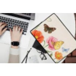Vlinders - Klaprozen - Illustratie - Kleurrijk laptophoes neopreen klein -bureau