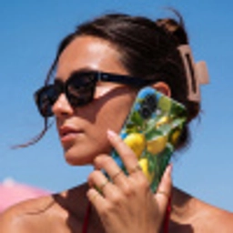 Citroenen - Bladeren - Blauwe lucht Toughcase MagSafe Apple iPhone 17 klein -Sfeer2V