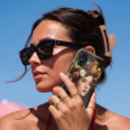 Portret - Vrouw - Bloemen Toughcase MagSafe Apple iPhone 17 klein -Sfeer2V