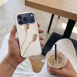 Papaverbollen - Droogbloemen - Minimalistisch - Beige - Rustig Toughcase MagSafe Apple iPhone 17 Pro Max klein -Sfeer1M