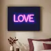 Neon - Love - Valentijn Textielframe zwart klein -sfeer1