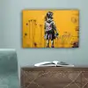 Meisje - Boek - Gele Muur - Graffiti canvas 2cm klein -sfeer4