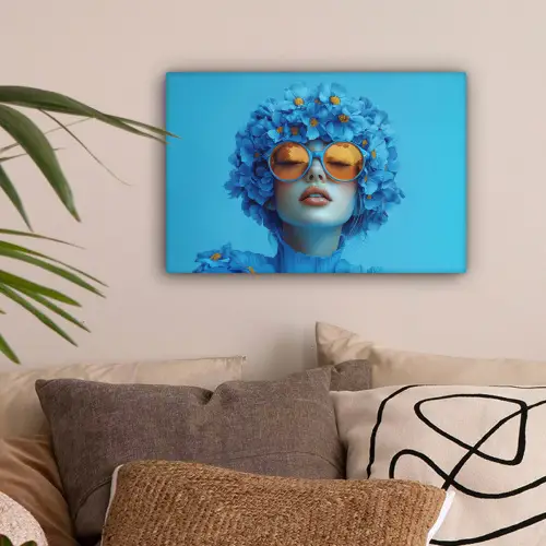 Vrouw - Bloem - Blauw - Modern - Bril - Portret canvas 2cm klein -sfeer1