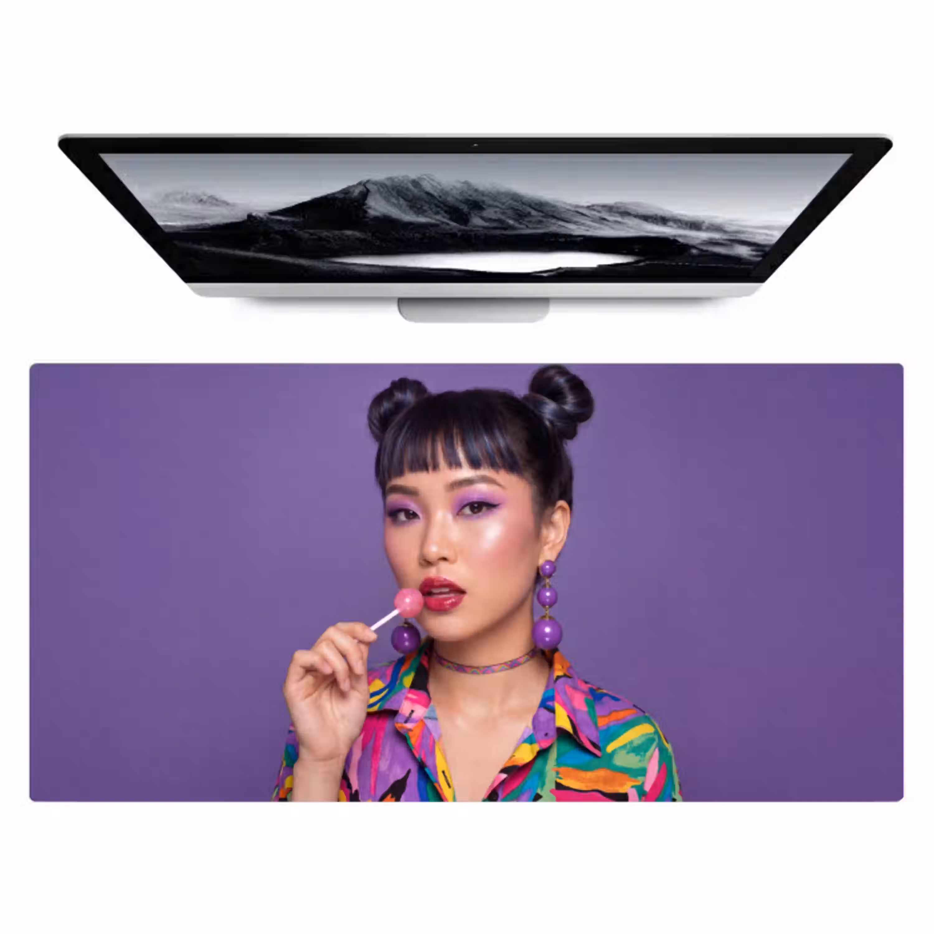 Vrouw - Portret - Make-up - Paars - Levendig Muismat XXL klein -zzz3d