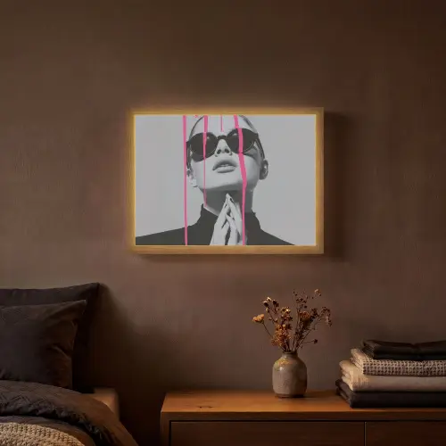 Portret - Vrouw - Zonnebril - Verfdruppels Light Box met batterij (Wandlamp) middel -sfeer4