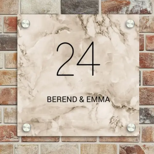 Lichtbruin marmer - Klassiek Naambord Vierkant klein -sfeer2