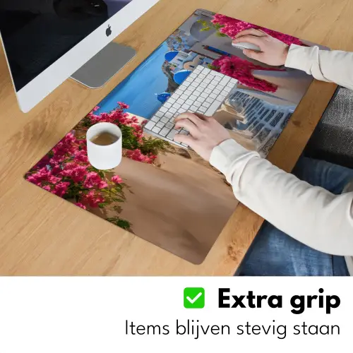Santorini - Bloemen - Griekenland Muismat XXL klein -sfeer3