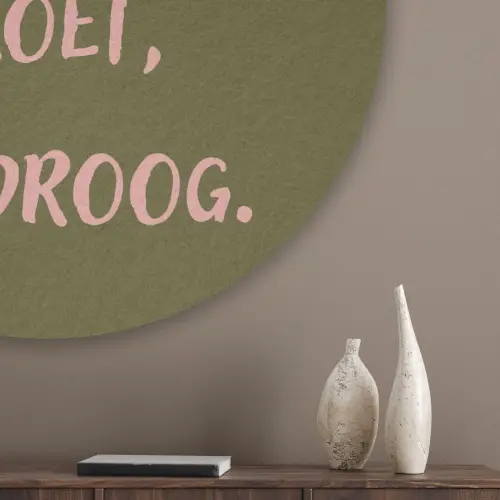 Roze - Groen - Wijn - Quote Akoestische PET Vilt - Rond klein -sfeer5_closeup