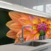 Dahlia - Bloem - Oranje keuken achterwand 2 middel -3d_schuin