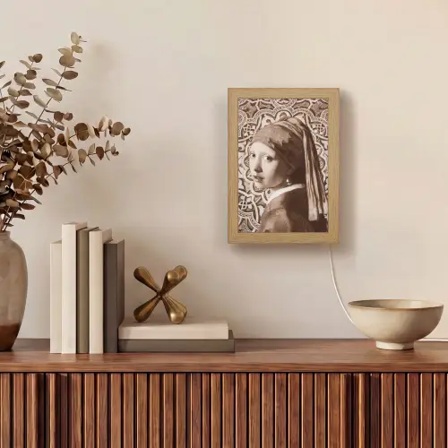 Meisje met de parel - Johannes Vermeer - Sepia Light Box met kabel (Tafellamp) klein -sfeer2