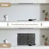 Terrazzo -  Patroon - Zwart - Wit keuken achterwand spatscherm klein 900 -voor_na_NL