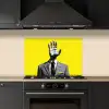 Pak - Hand - Geel keuken achterwand spatscherm klein -sfeer1