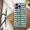 Vlechtpatroon - Groen - Roze - Grafisch Hoesje iPhone 16 Pro Max met koord klein 804 -sfeer4