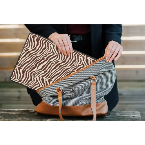 Zebra - Patroon - Zwart - Wit laptophoes neopreen klein 279 -tas