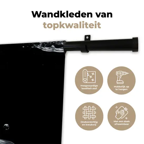 Koi - Vissen - Water - Zwart Wandkleed katoen klein -sfeer2