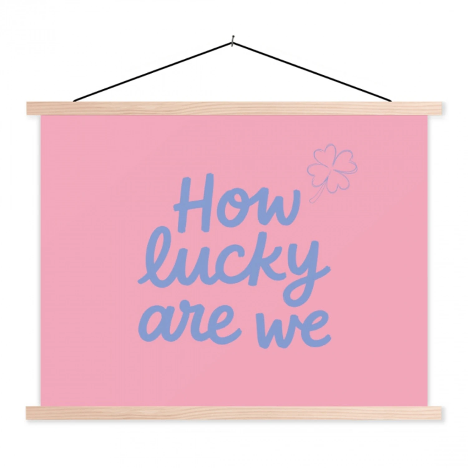 How lucky are we - Klavervier - Roze - Blauw textielposter latten blank klein -3d