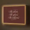 She plans she glows she achieves - Rood - Cursief Light Box met batterij (Wandlamp) middel -z3d_website