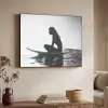 Silhouet - Vrouw - Surfplank - Water Textielframe zwart klein -sfeer3