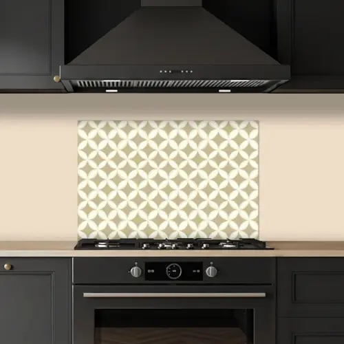 Symmetrisch - Motief - Beige keuken achterwand spatscherm klein 900 -sfeer1