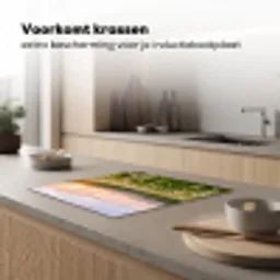 Madelief - Veld - Heuvels - Groen Inductie beschermer vinyl 3mm middel -sfeer1