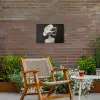 Modern - Vrouw - Hoed Tuinposter op houten frame 2 cm dik klein -sfeer3
