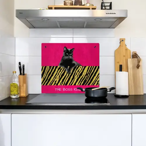 Kat - Baas - Roze - Tijgerprint Inductie beschemer met haakjes middel -sfeer2