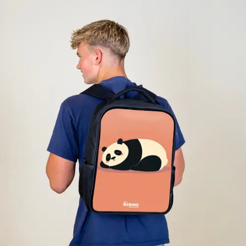 Panda - Slapen - Oranje Rugzak - Zwart middel -sfeer8