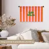 Strepen - Oranje - Verticaal - Ciao bella Wandkleed katoen klein -sfeer1