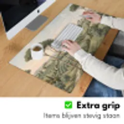 Landschap - Heuvels - Zandpad - Groen Muismat XXL klein -sfeer3