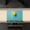 Ballon - Geel - Smiley keuken achterwand spatscherm klein -sfeer1