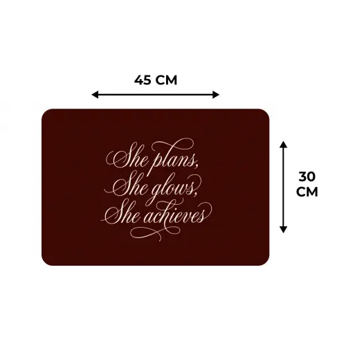 She plans she glows she achieves - Rood - Cursief Placemat vinyl groot -specs