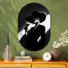 Vrouw - Wijn - Chic Wandcirkel Ovaal Glas middel -sfeer2