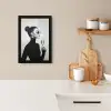 Vrouw - Champagne - Modern KitchenYeah - Keuken - Fotolijst klein -sfeer1