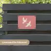 Duiven - Wit - Sierlijk tuinposter los doek klein -sfeer3