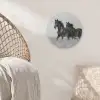 Paarden - Gras - Zwart - Wit Akoestische PET Vilt - Rond klein -sfeer4