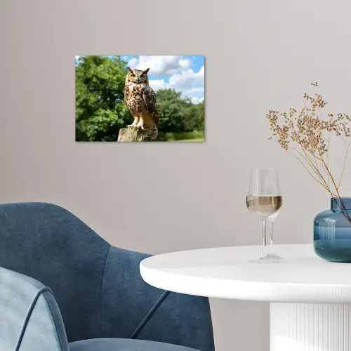 Uil - Boomstronk - Bos - Lucht poster papier klein -sfeer3