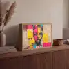 Vrouwengezicht - Krantenpapier - Abstract - Roze Light Box met batterij (Wandlamp) middel -sfeer2