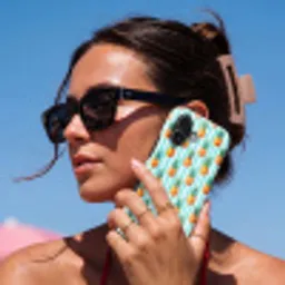 Ananas - Strepen - Groen Toughcase MagSafe Apple iPhone 17 klein 1017 -Sfeer2V