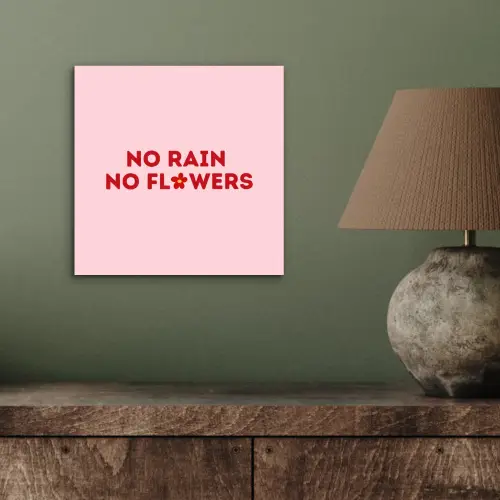 No rain no flowers - Minimalistisch - Roze - Bloem aluminium wit klein -sfeer2