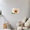 Bloem - Minimalistisch - Groen Tuinposter op houten frame 2 cm dik klein -sfeer1
