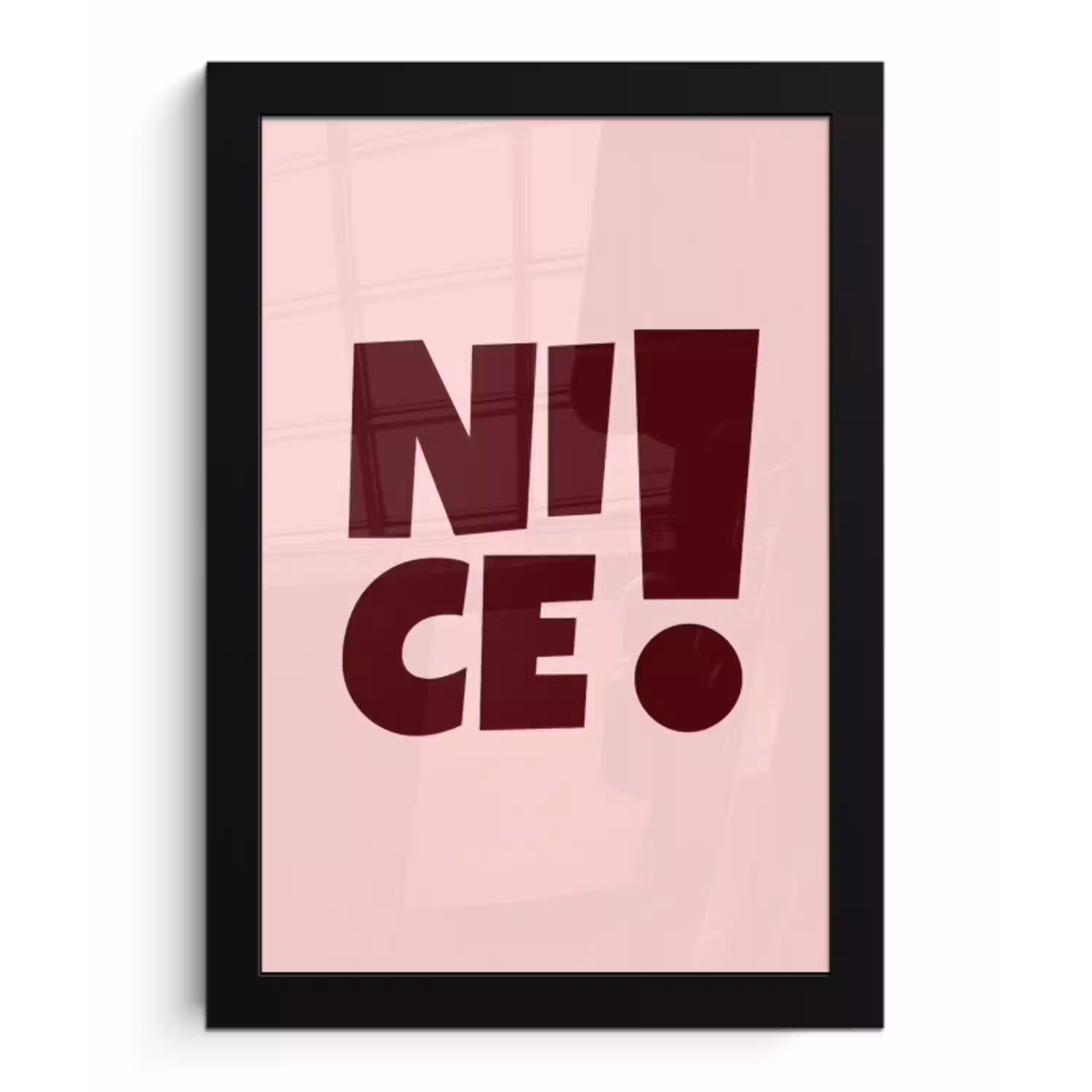 Nice - Uitroepteken - Roze fotolijst zwart zonder passe partout klein -3d