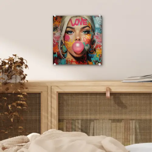 Vrouw - Kauwgom - Graffiti - Love plexiglas 5mm klein -sfeer4