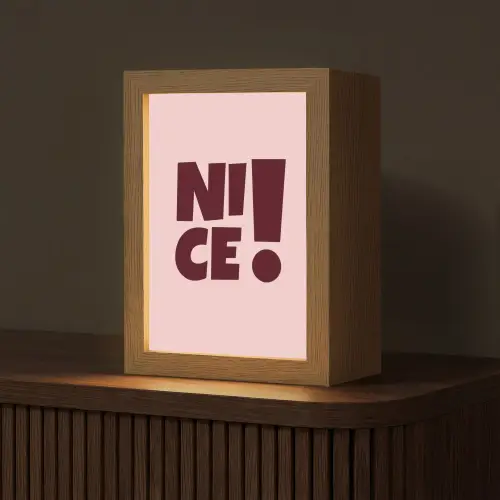 Nice - Uitroepteken - Roze Light Box met kabel (Tafellamp) klein -z3d_website