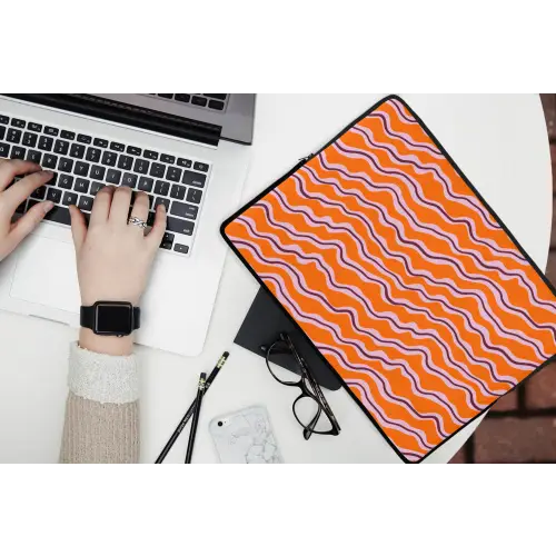 Retro - Golvend - Oranje laptophoes neopreen klein 279 -bureau