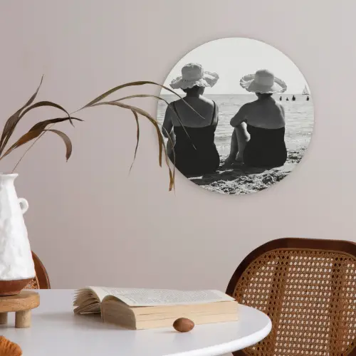 Vrouwen - Zonnehoed - Strand - Zwart - Wit Akoestische PET Vilt - Rond klein -sfeer3